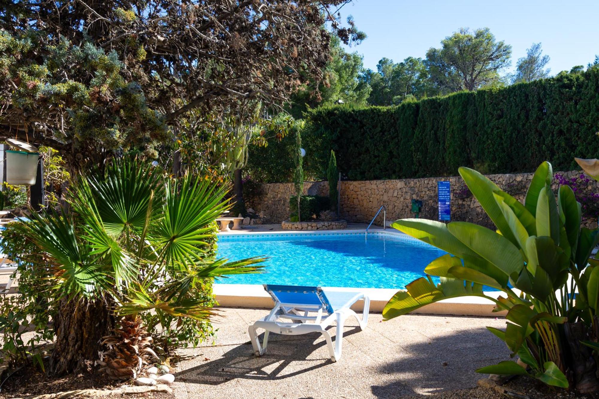 Apto Fully Equiped Con Piscina Y Gratis Parking Алтеа Екстер'єр фото