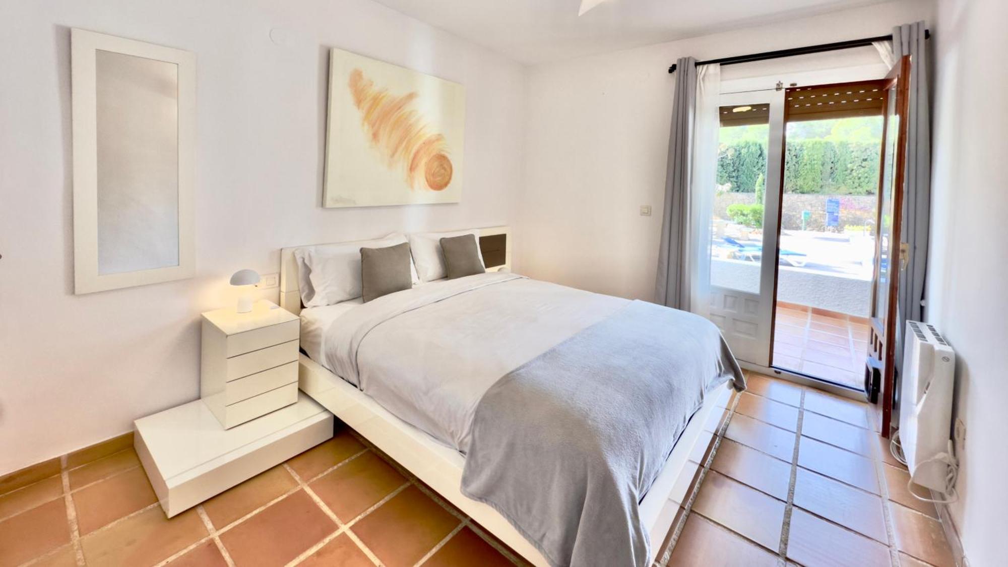 Apto Fully Equiped Con Piscina Y Gratis Parking Алтеа Екстер'єр фото