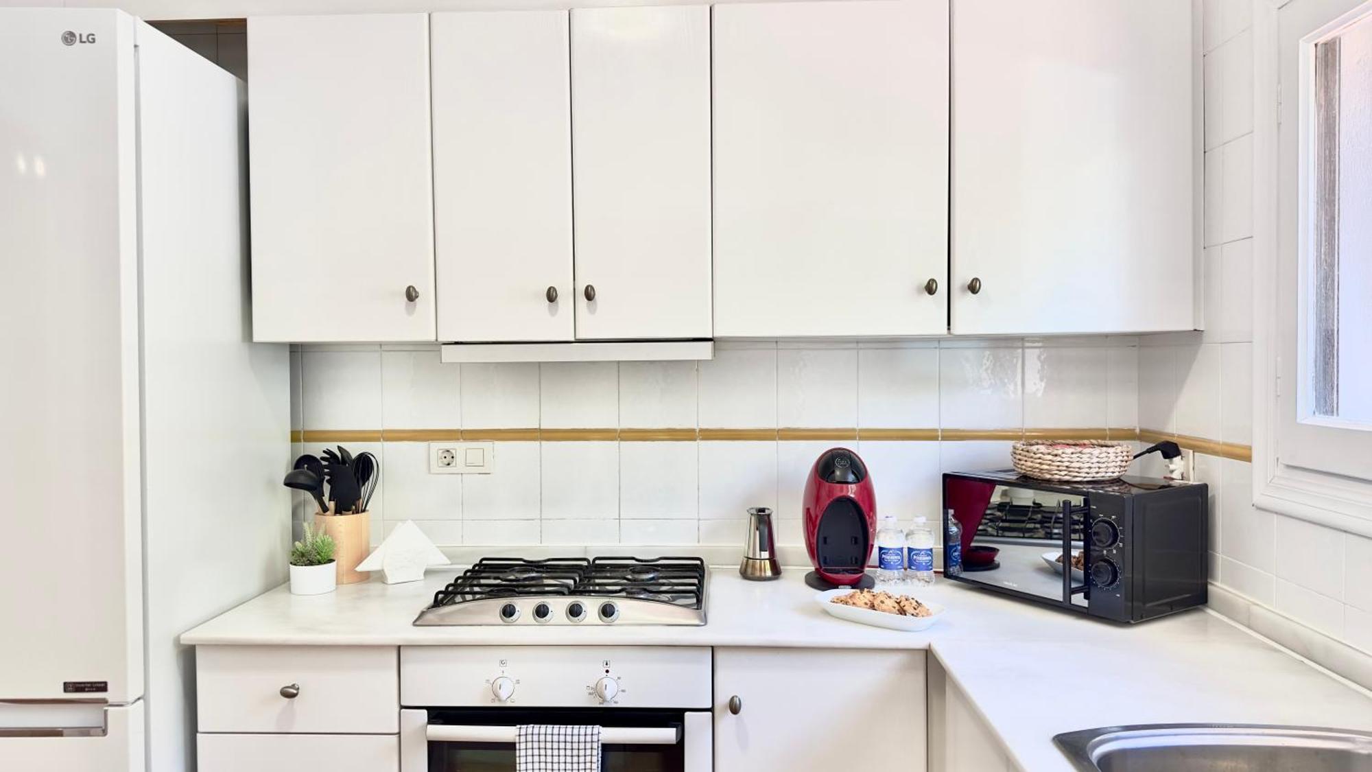 Apto Fully Equiped Con Piscina Y Gratis Parking Алтеа Екстер'єр фото